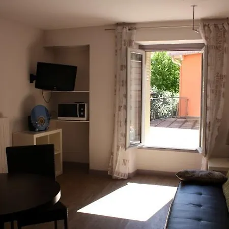 Appart hôtel Les Meublés De La Mère Michaud 2*